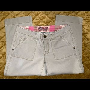 American Eagle khaki capris